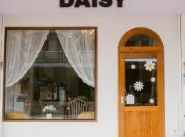 Daisy Home&cafe Nan