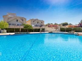 2 Bedroom Beautiful Home In Castalla, hotel i Castalla