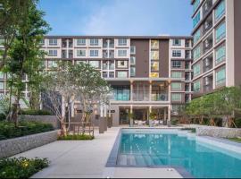 350 METER BEACH, Newly renovated Condo