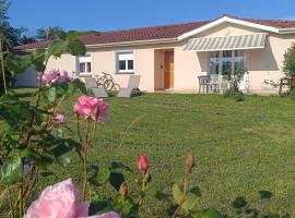 Belle maison sur la Voie Verte, Mâcon-Cluny, 6 personnes, vila u gradu 'Charnay-lès-Mâcon'