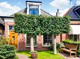 Lovely Home In Sneek With Wifi