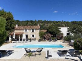 Le Cabanon de Marie, hotel v destinaci Saignon