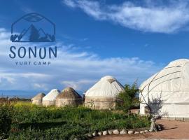 Yurt camp Sonun, παραλιακή κατοικία σε Bokonbayevo
