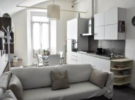 Villa Antonella, app. Vittoria, hotel v destinaci Tavernerio