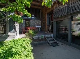 Eza - Gîte pour 6 voyageurs avec jardin