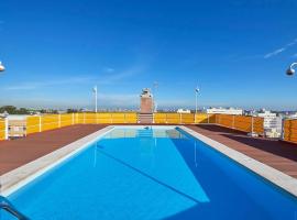 Modern apartment with garage and pool、リスボンのホテル