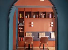 Hôtel Biskui, hotel v destinácii Levallois-Perret