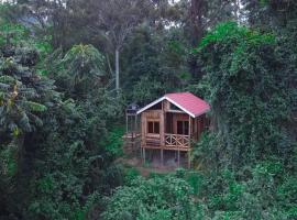 Supreme Adventure Park Bunyonyi, hotel v destinaci Kabale
