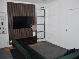 1 Bedroom Flat in Dundee, hotel in Dundee