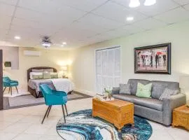 Cozy Jonesboro Studio with Patio about 22 Mi to Atlanta!