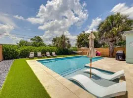 Near Atlantic Ave and Delray Beach Bright Home!