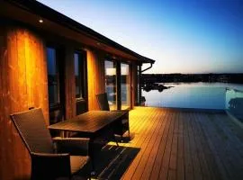 Fantastic views, private pier and swimming platform, Flekkerøy, Kristiansand, Boat rental