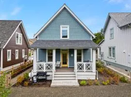 Dogwood Cottage by Seabrook Hospitality