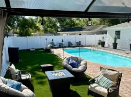 Newly Reno - Backyard Oasis, South Tampa Pool Home