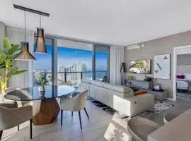 Hyde Beach House - Luxury 2-Bedroom - Gorgeous view - Resort amenities - Rooftop pool - Hot tub - Tennis court - Minutes to the ocean