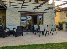 Stone Villa Stefanos Posidi, hotel di Kalandra