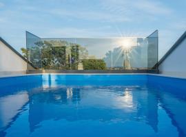Blue Sky Vodice Pool Villa-GM, hotel em Vodice