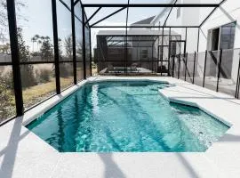Disney Modern Home With Pool