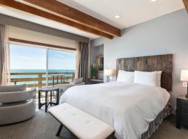Cypress Inn on Miramar Beach, міні-готель з рестораном у місті Гаф-Мун-Бей