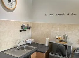 The Silhouette - Paarl - Self Catering Apartment