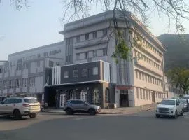 The Silhouette - Paarl - Self Catering Apartment