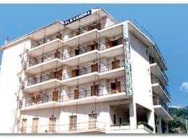 Hotel Alexandra, hotel v destinaci Karpenisi