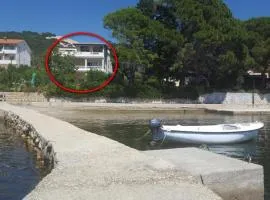 Apartments by the sea Banjol, Rab - 23210