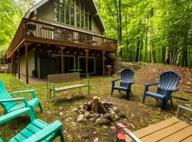 Game Room Cabin for 14 Pool & Hot Tub Access
