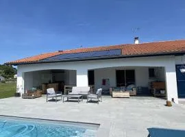 Maison individuelle avec piscine et grand jardin, 6-8 pers, Urt - FR-1-495-140