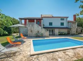 Beautiful Apartment In Rovinj With Wifi