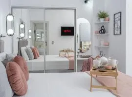 Asiklari's Project ApARTment