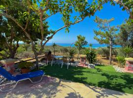 Beautiful Life Rooms with Sea View - Next to Elafonisi Beach, lägenhet i Elafonisos