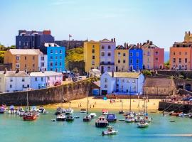 2 Treasured TenbyAprtmt in Town For 4, hotel in Pembrokeshire