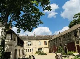 La Maison Félix, du Domaine Yvon Félix Clerget - Centre de Pommard