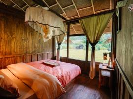 Cheers Ecolodge Du Già, hotel v destinaci Làng Cac