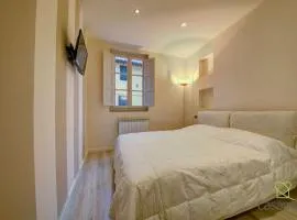 Golden Lily Lucca- Centro Storico