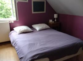 Bugatti 4 chambres- 4 lits doubles, hôtel à Teloché