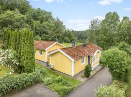 Chalet Kvarnfallet by Interhome, chal&eacute; alpino em Ullared