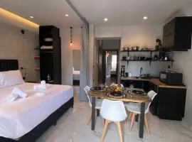 Melina's Urban Luxury Apt in Chania centre