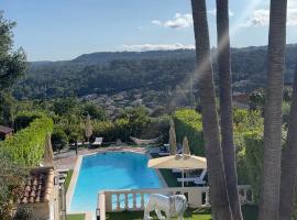 La Bastide, hôtel à La Colle-sur-Loup