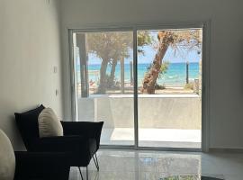 Ocean view suite, cabaña en Haifa