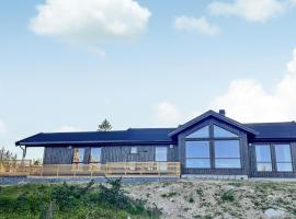 4 Bedroom Beautiful Home In Sjusj&oslash;en