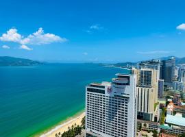 Gold Coast Nha Trang Luxury Apartment - Ocean View，芽莊的飯店