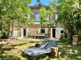 Appartement 2 chambres avec jardin, hotel v destinaci Le Thoronet