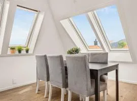 Dinbnb Apartments I Top-floor With 3x Workspaces I 350m To Harbour