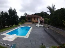Casa Cabarceno Piscina y Barbacoa