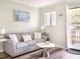 Dreamy HHI Retreat with Pool, Gym