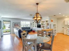 Lanai and Gas Grill Bright Home in The Villages!