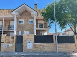 Chalet Pension Rooms Abril