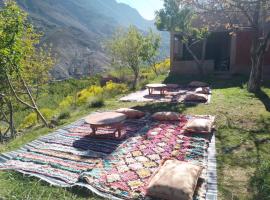 Riad tachddirt jnane ouanskra, ξενοδοχείο σε Tacheddirt